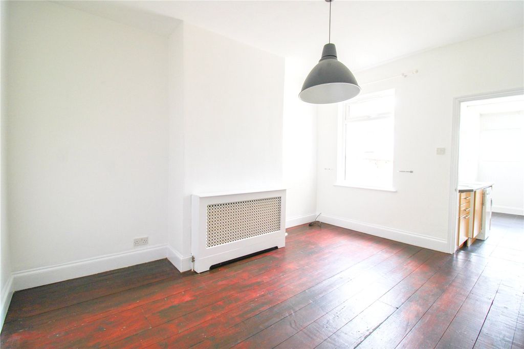 Property photo 3 of 14 Picture No. 24