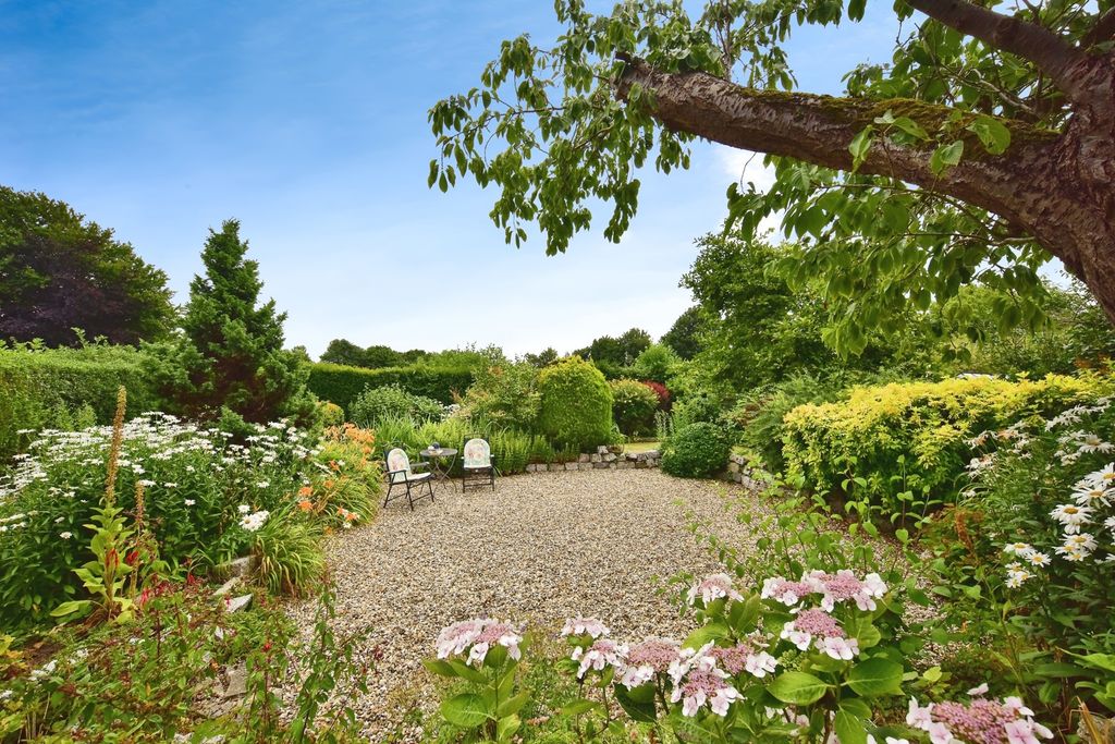Property photo 1 of 17 Photo