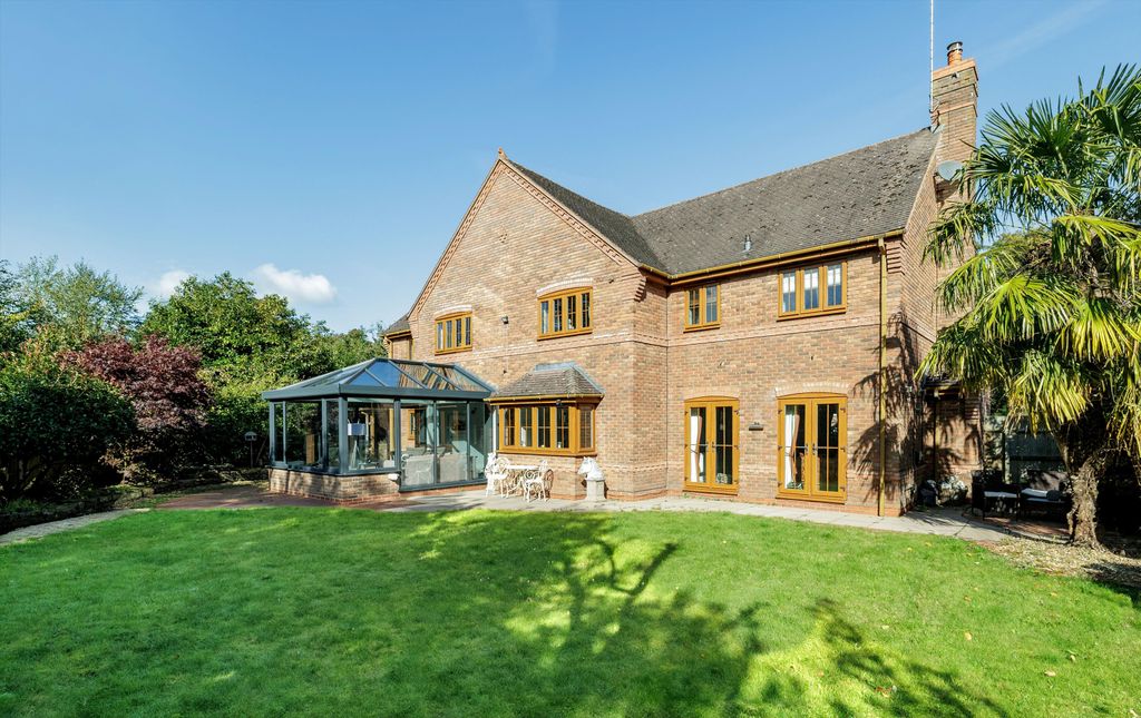 Property photo 2 of 15 Image