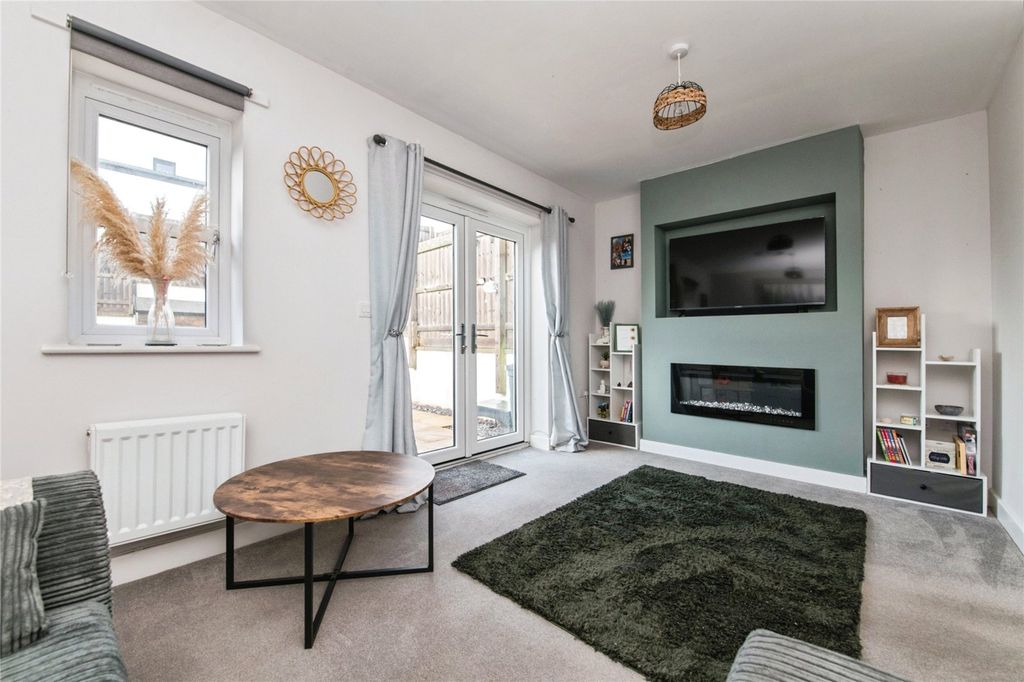 Property photo 2 of 13 Picture No. 12