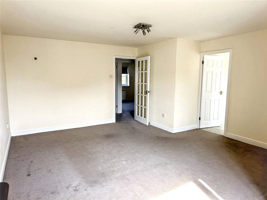 Property photo 3 of 13 Picture No. 02