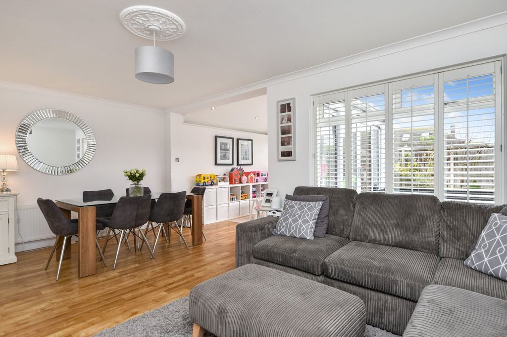 Property photo 1 of 29 Picture No. 38