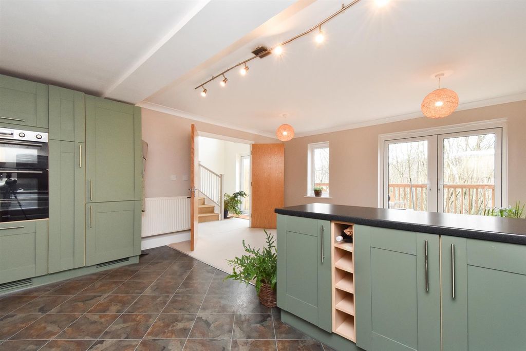 Property photo 2 of 25 Open Plan Living Space