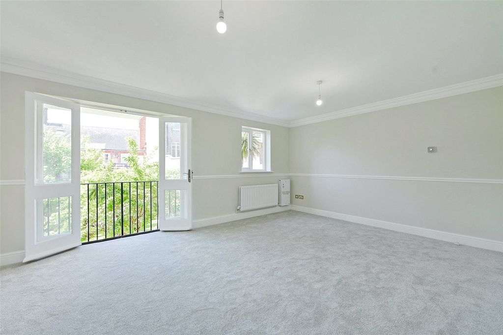 Property photo 3 of 11 Reception Room