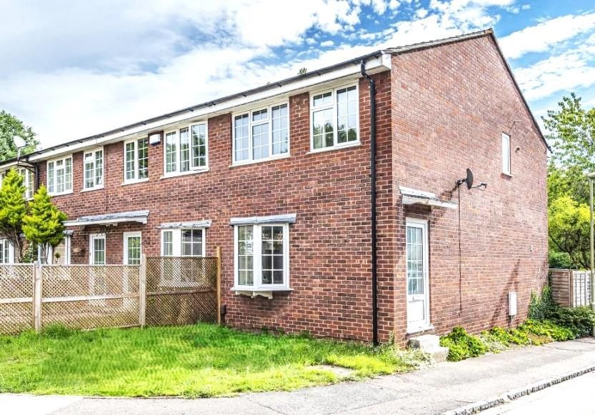 Property photo 1 of 10 External Front