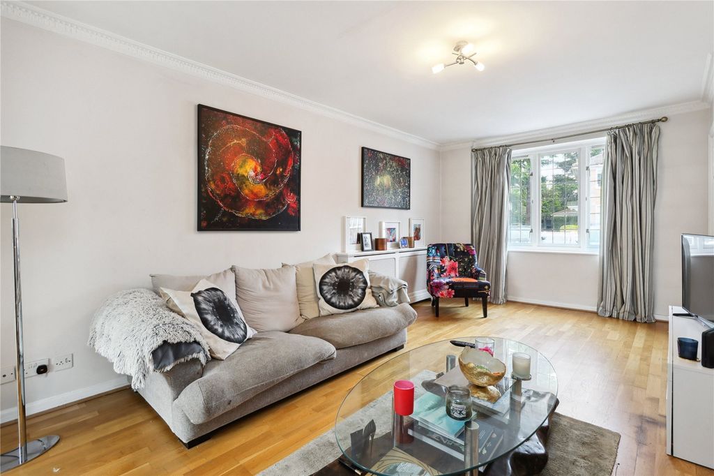 Property photo 2 of 12 Picture No. 22