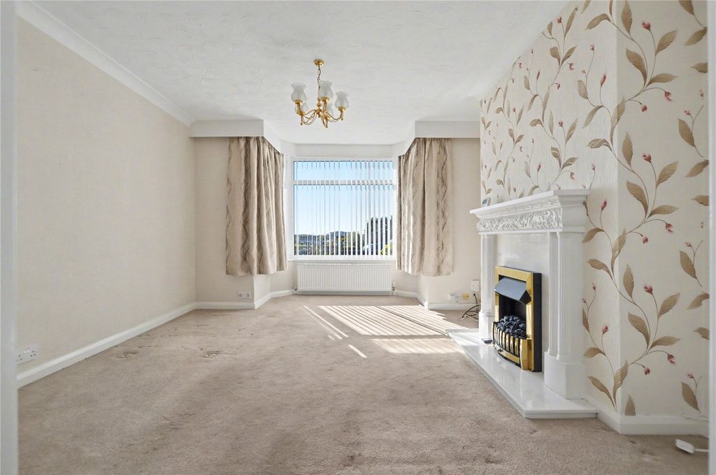 Property photo 2 of 17 Picture No. 01