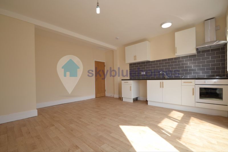 Property photo 1 of 5 Photo 9