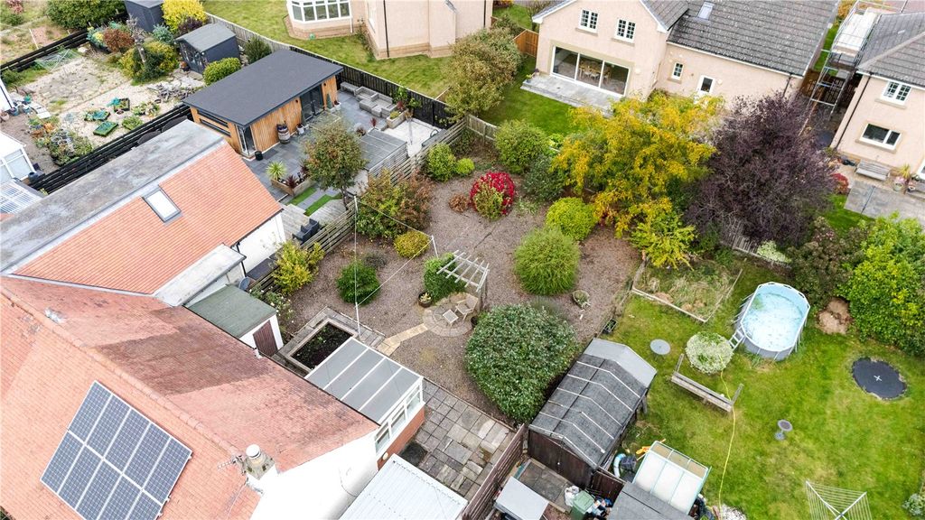 Property photo 2 of 24 Kirk Road Aberlady