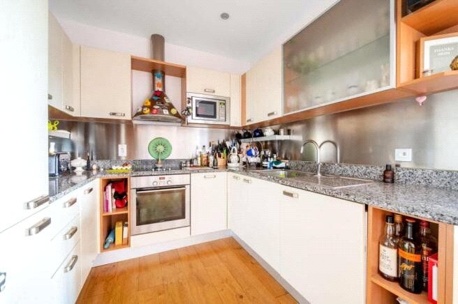 Property photo 3 of 15 Kitchen