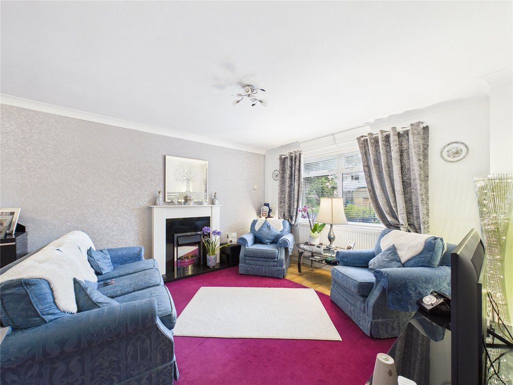 Property photo 2 of 16 Picture No. 20