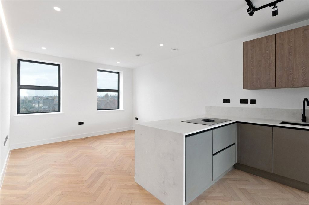 Property photo 2 of 9 Picture No. 06