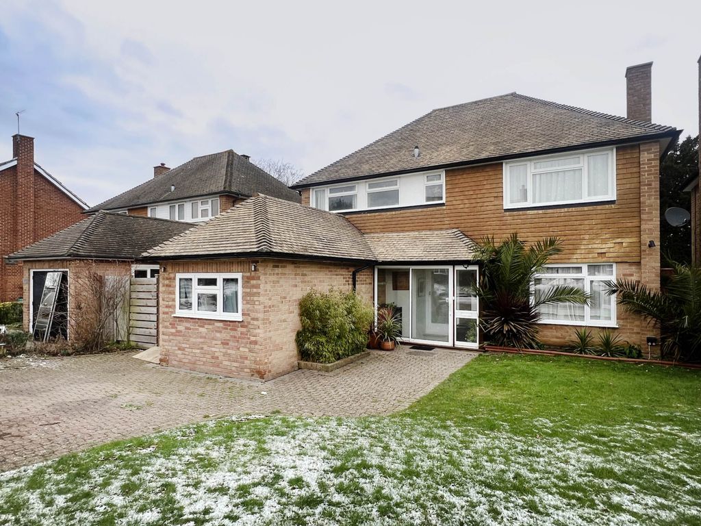 Property photo 1 of 18