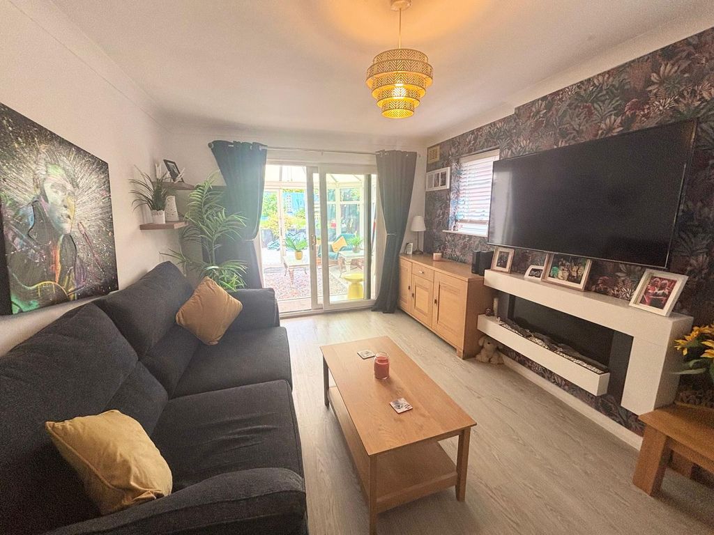 Property photo 3 of 38