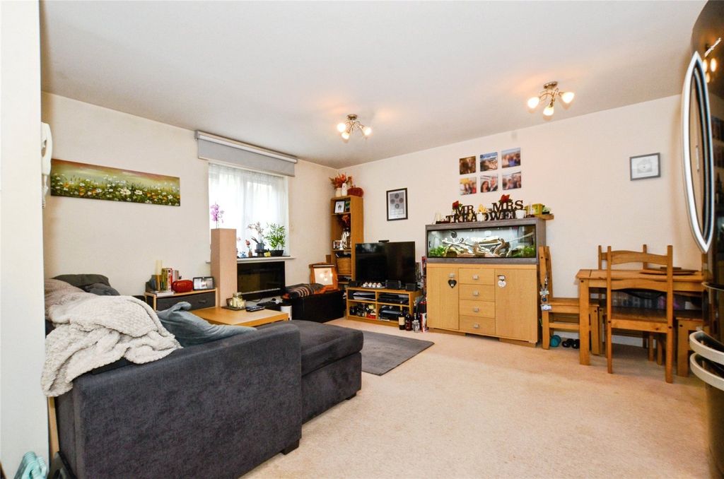 Property photo 2 of 14 Picture No. 20