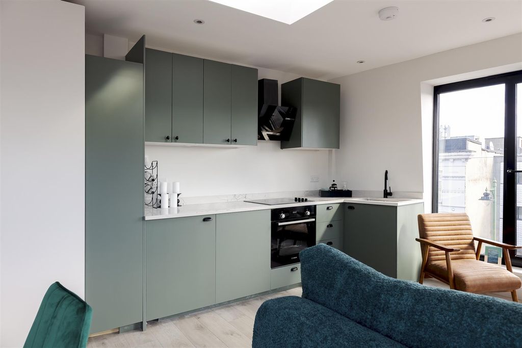 Property photo 2 of 17 094A5869-Hdr-Edit.Jpg