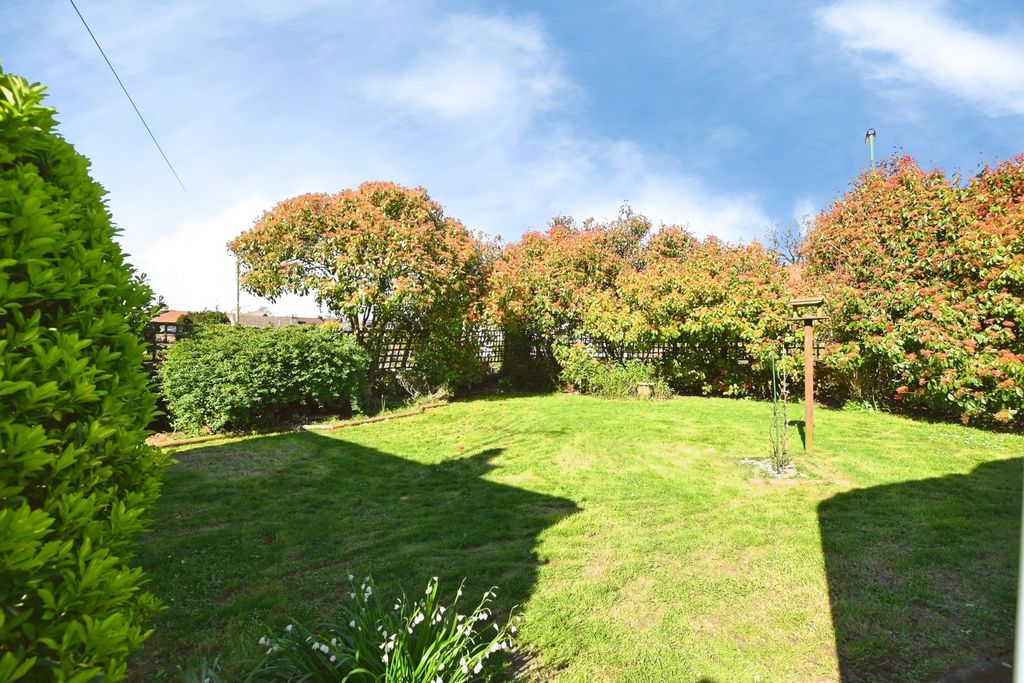 Property photo 2 of 17 Pbox-Img.Jpg