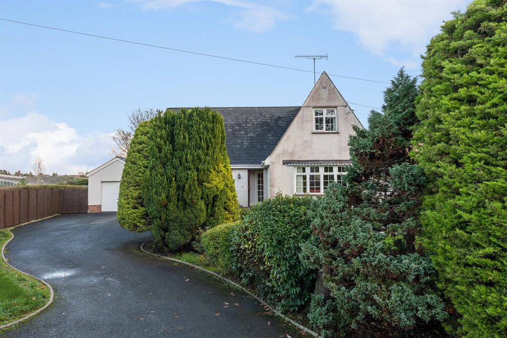 Property photo 2 of 37 1 Montalto Court 35.Jpg