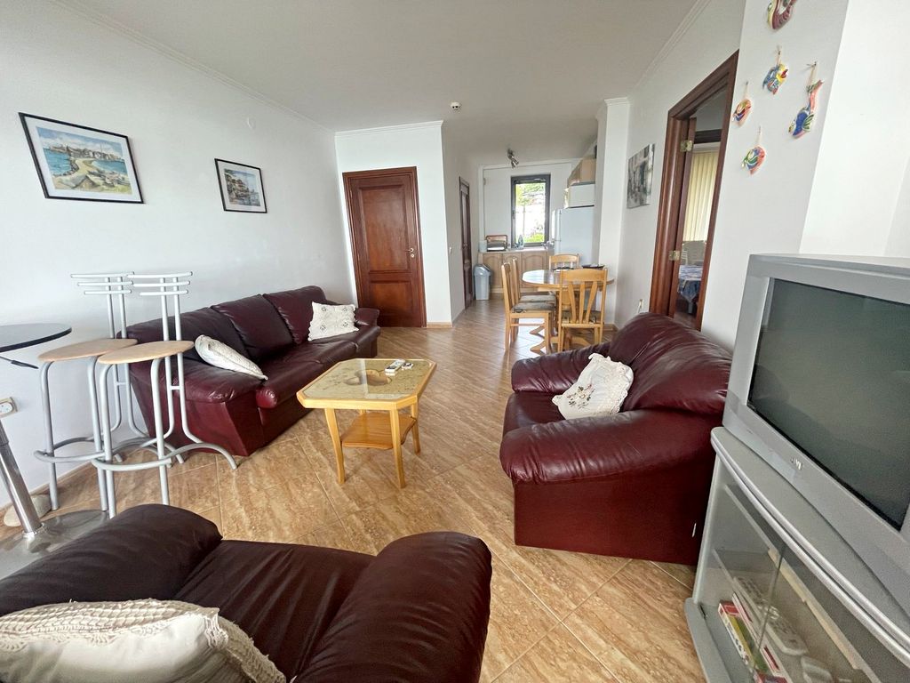 Property photo 3 of 23