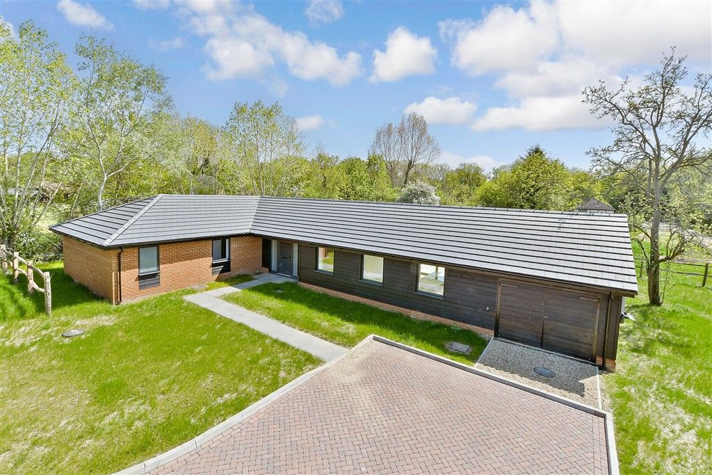 Property photo 1 of 15 External (Web)