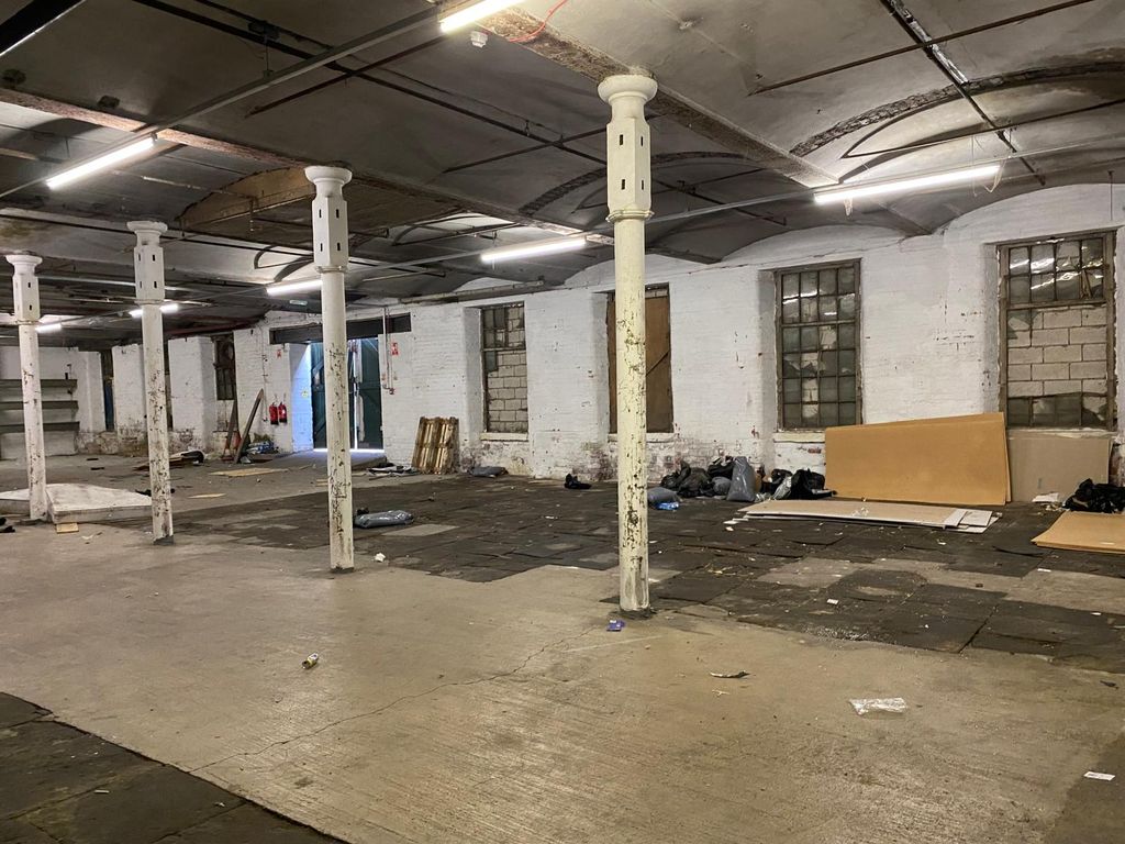 Property photo 3 of 4