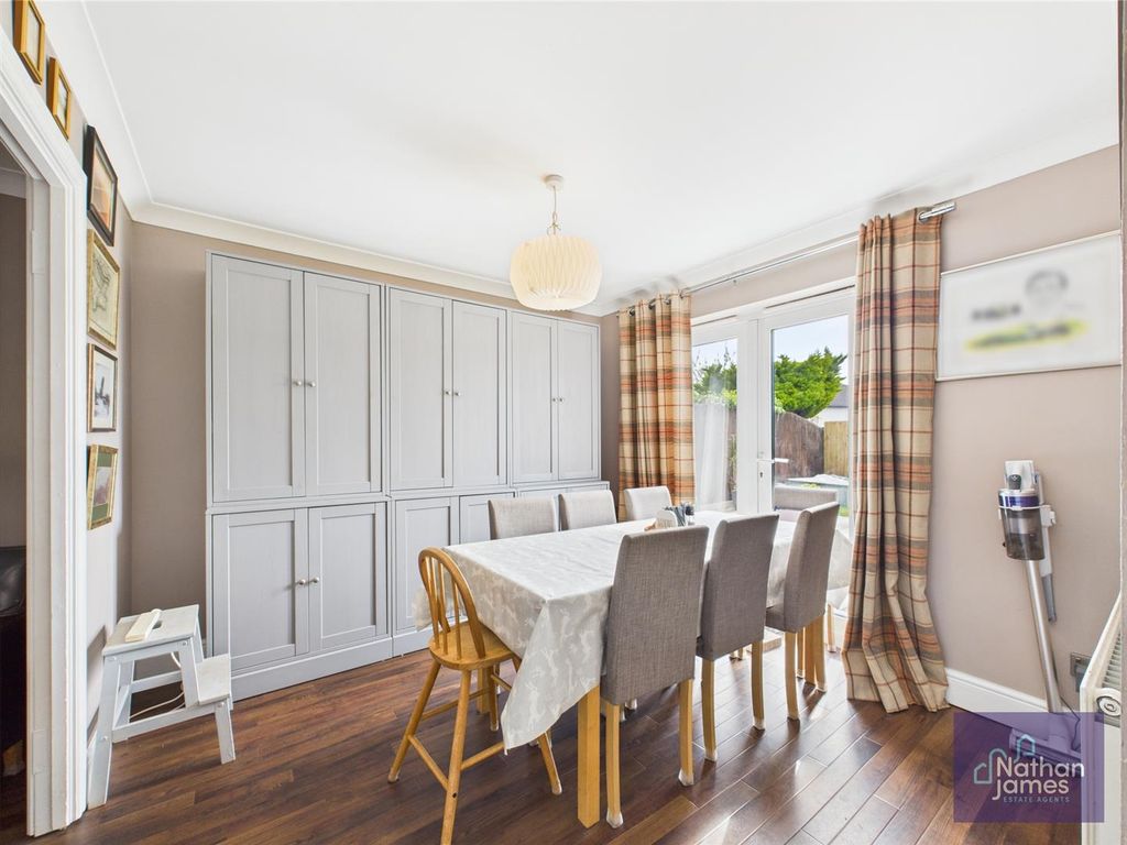 Property photo 3 of 22 Dining Room