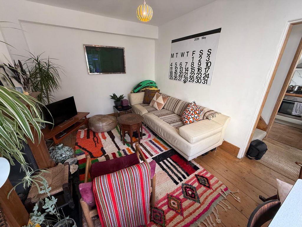 Property photo 3 of 11