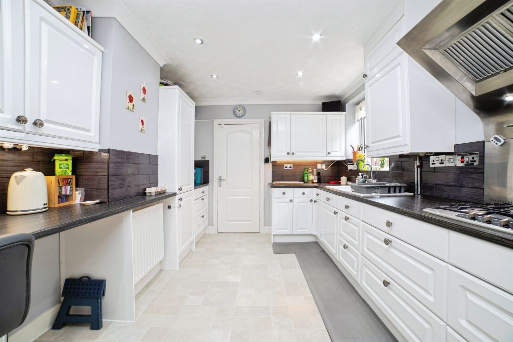Additional image 8 of 3 bed semi-detached house for saleSunningdale Avenue, Heanor DE75