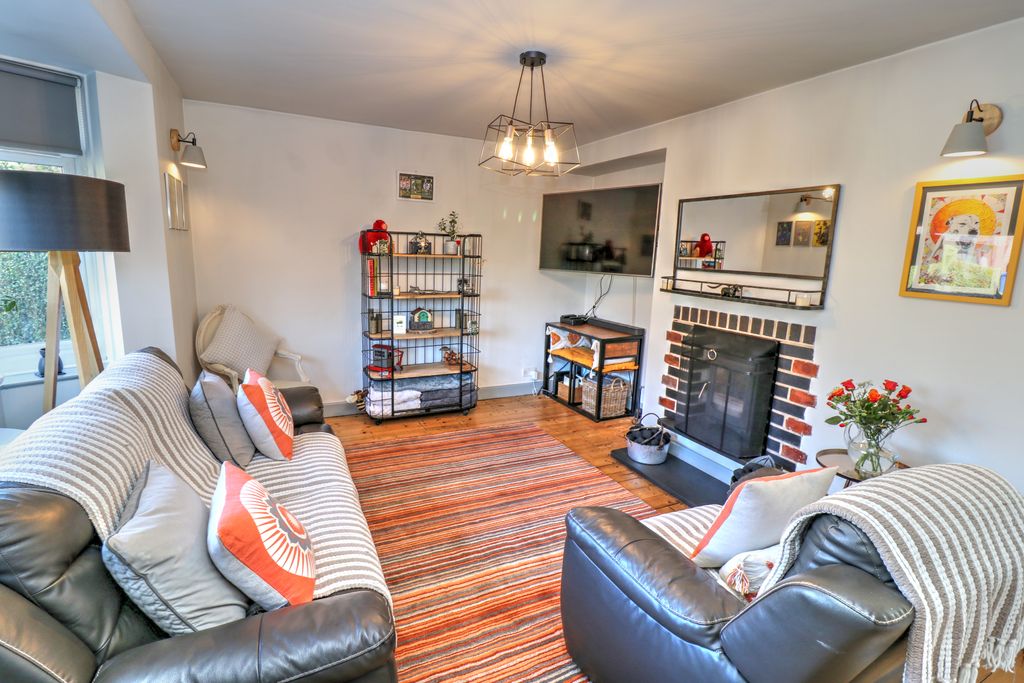 Property photo 2 of 18 Img_8060