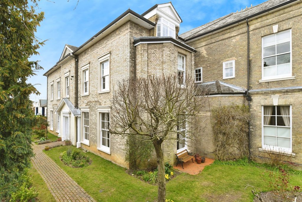 Property photo 1 of 14