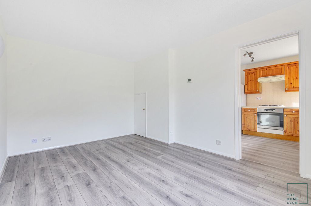 Property photo 3 of 13 Img_245_6_Original.Jpg