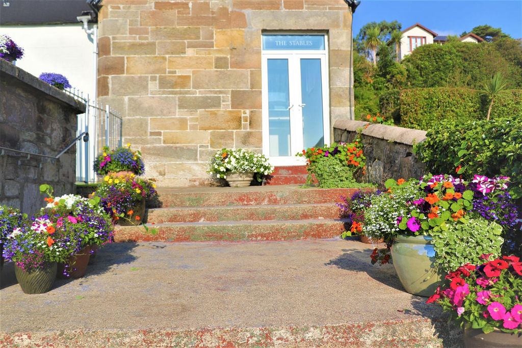 Property photo 3 of 90 Steps To Main Entrance