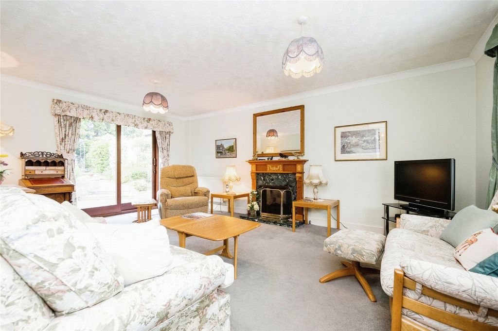 Property photo 2 of 16 Picture No. 02