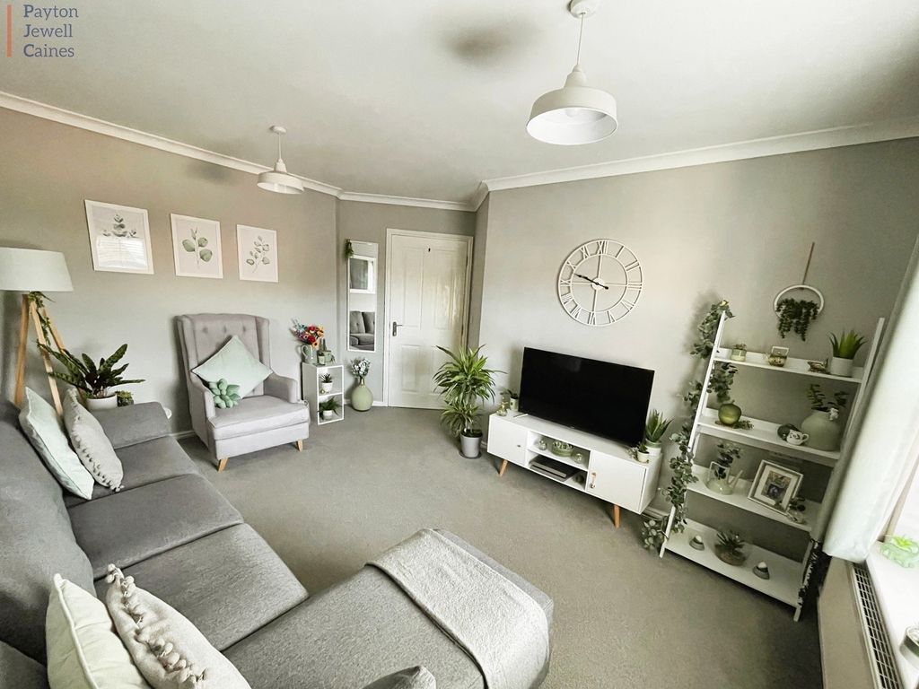 Property photo 2 of 14 Not Specified