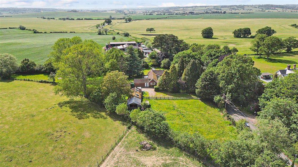 Property photo 3 of 14 Aerial Gardens/Fields