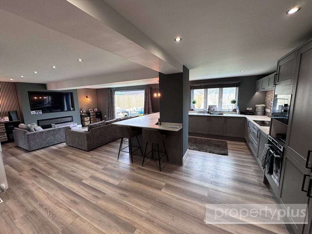 Property photo 1 of 15 Picture No. 08