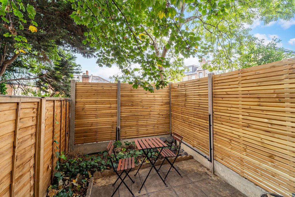 Property photo 2 of 9 Ndb09400-Edit