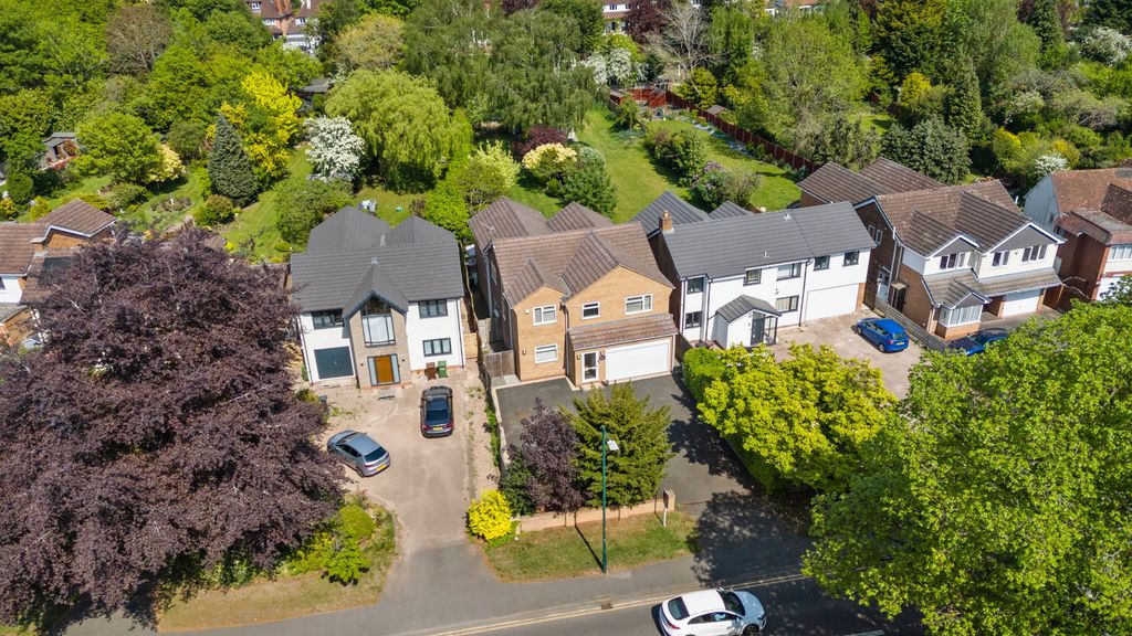 Property photo 1 of 34