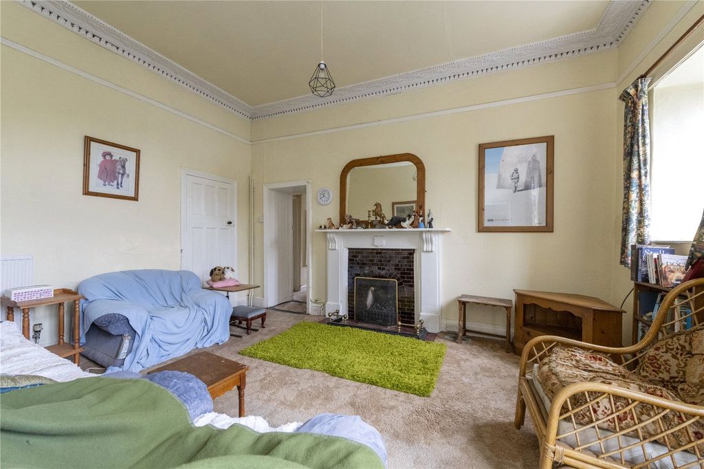 Property photo 3 of 21 Picture No. 08