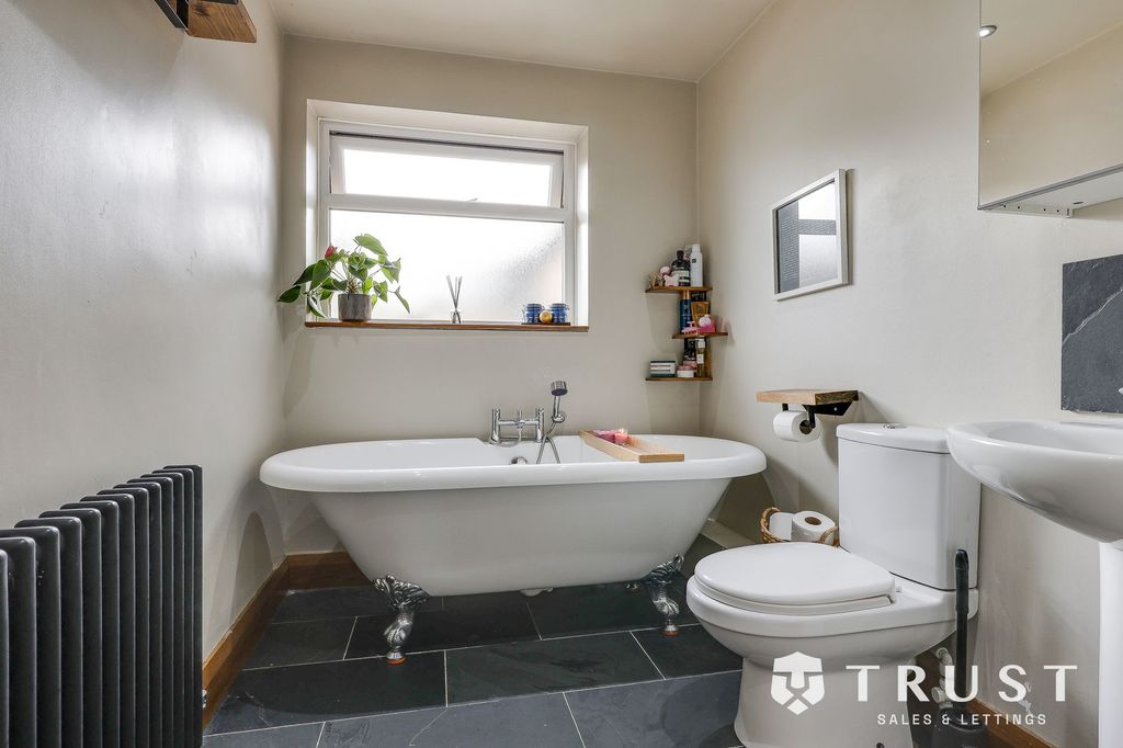Additional image 29 of 4 bed detached bungalow for saleHall Park Avenue, Liversedge WF15