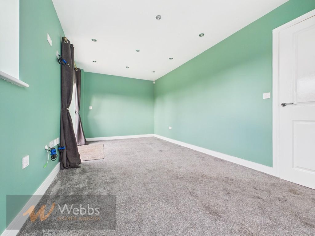 Property photo 3 of 26 Cam05244G0-Pr0225-Still004.Jpg