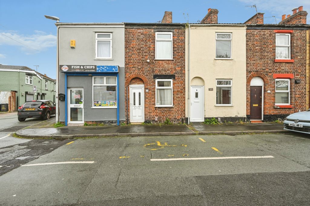 Property photo 1 of 13