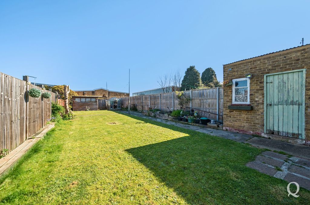 Property photo 3 of 25 d94636Fa-c78F-436...