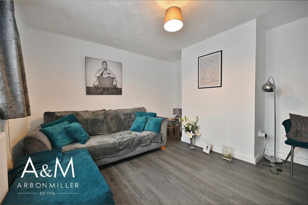 Property photo 3 of 14 12.Jpg