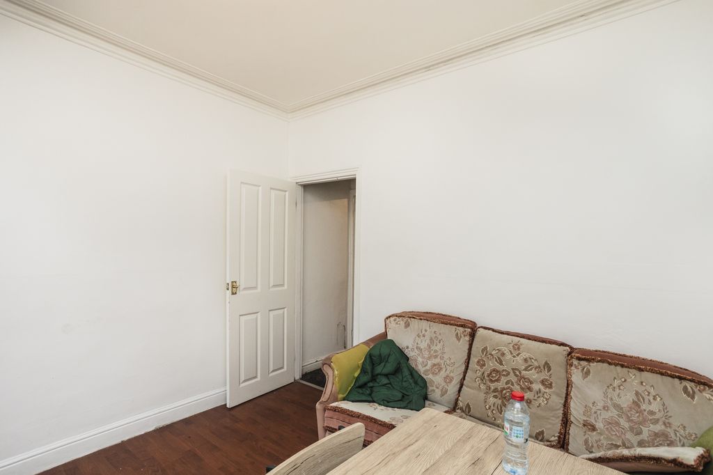 Property photo 3 of 29