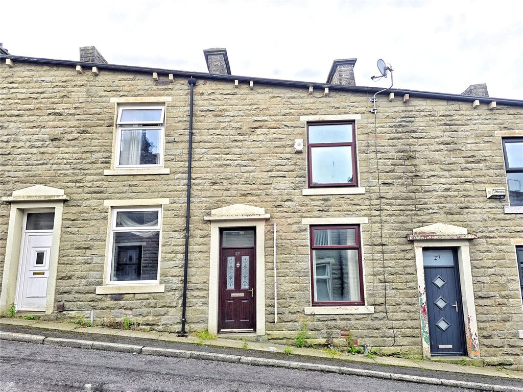 Property photo 1 of 16 Stone Terrace