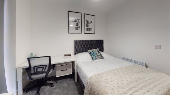 Property photo 2 of 17 7876758.Jpg