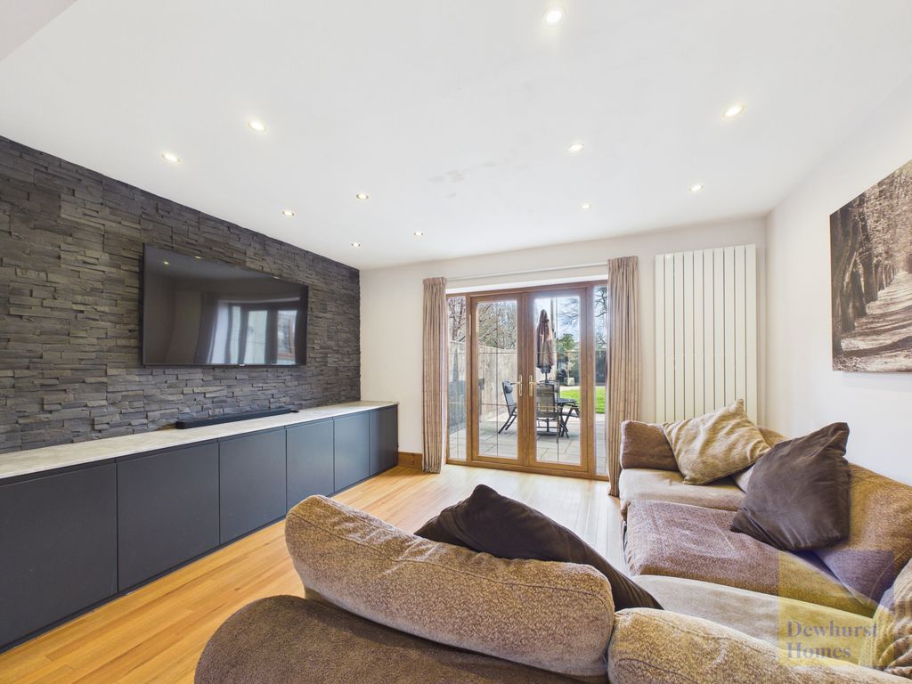 Property photo 2 of 26