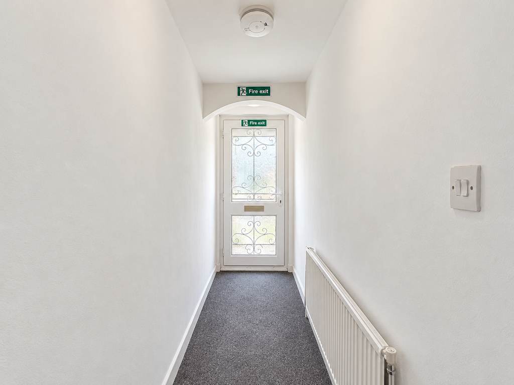 Property photo 2 of 13 551Cf273-Bf50-461d-B4d6-0Ed2Ec9Eab99