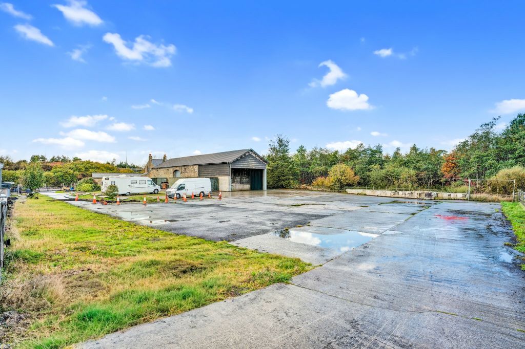 Property photo 2 of 65